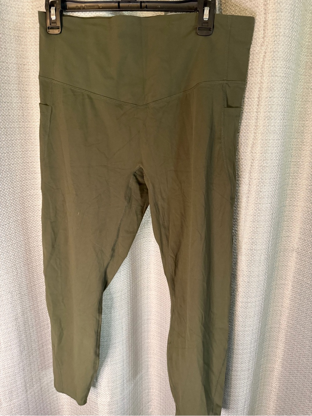 HALARA Olive High-Rise Performance Leggings - Picture 5 of 5